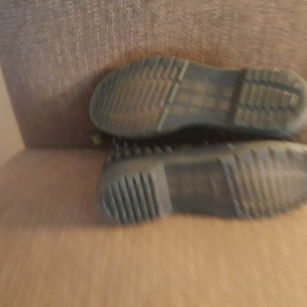 DOC MARTENS SIZE 9 STUDDED BOOTS